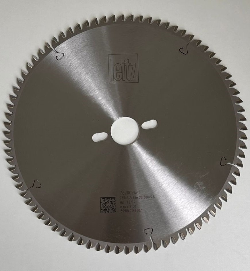 Disco de Serra Circular para Alumínio Trapéz 250x3.2x2.6x30 80